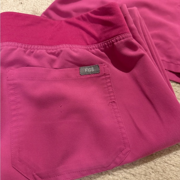 Figs Electric Orchid Scrub Set Livingston - Picture 4 of 4